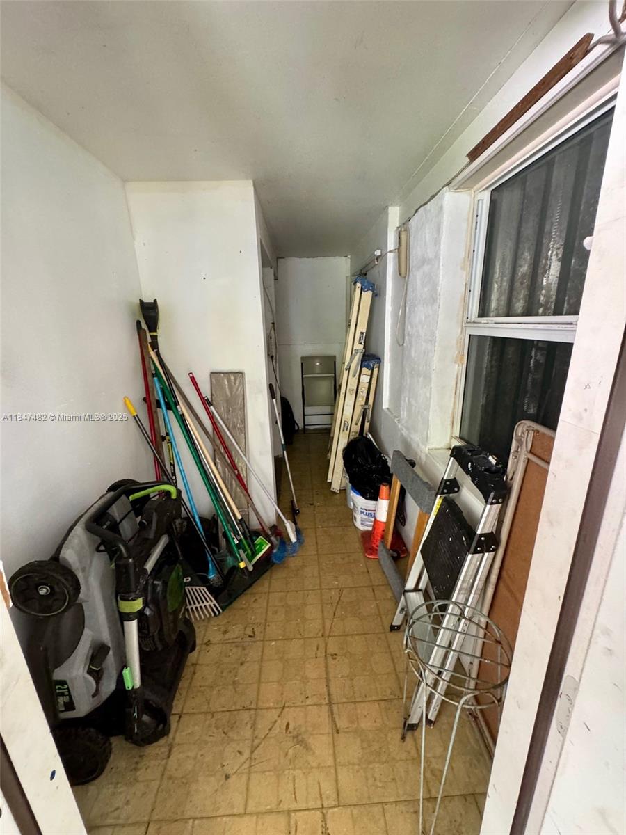 See details / 2600 sq. ft. $ 2025-07-26 0 Photo