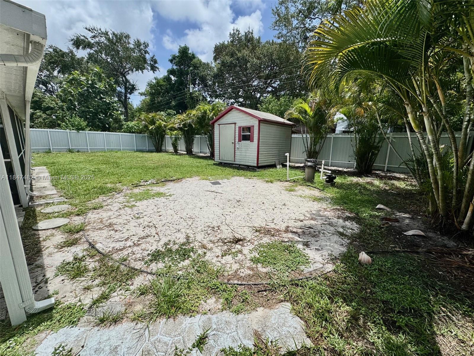 See details / 2600 sq. ft. $ 2025-07-26 0 Photo