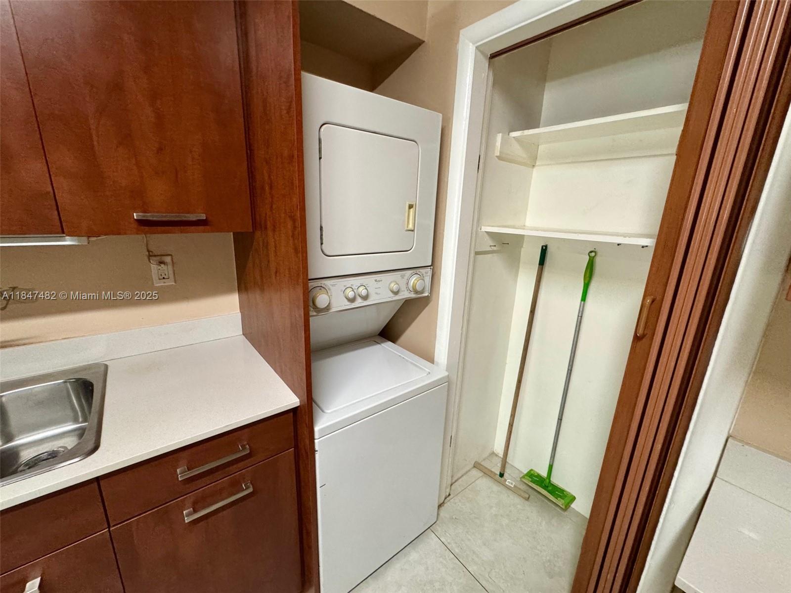See details / 2600 sq. ft. $ 2025-07-26 0 Photo
