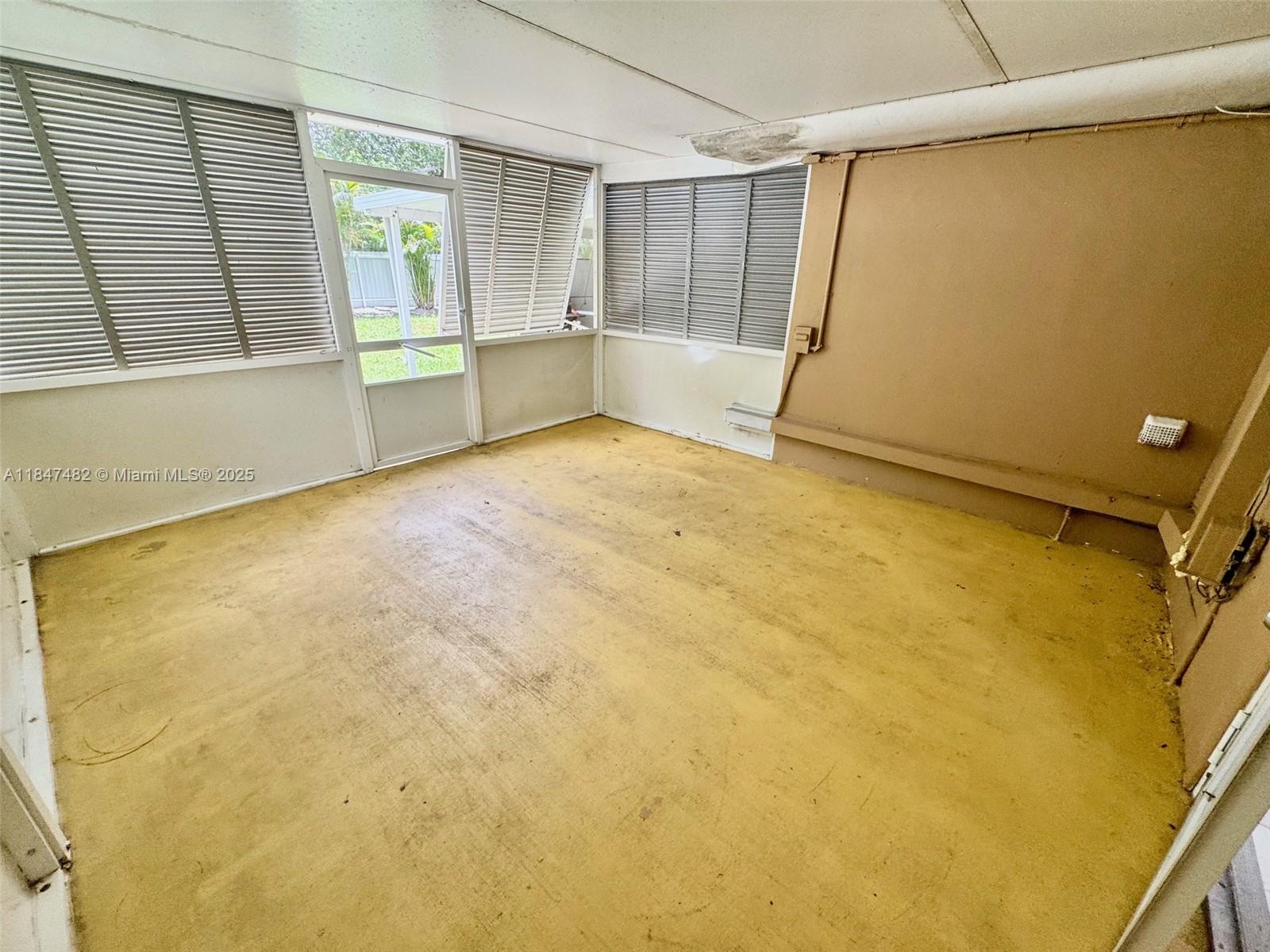 See details / 2600 sq. ft. $ 2025-07-26 0 Photo