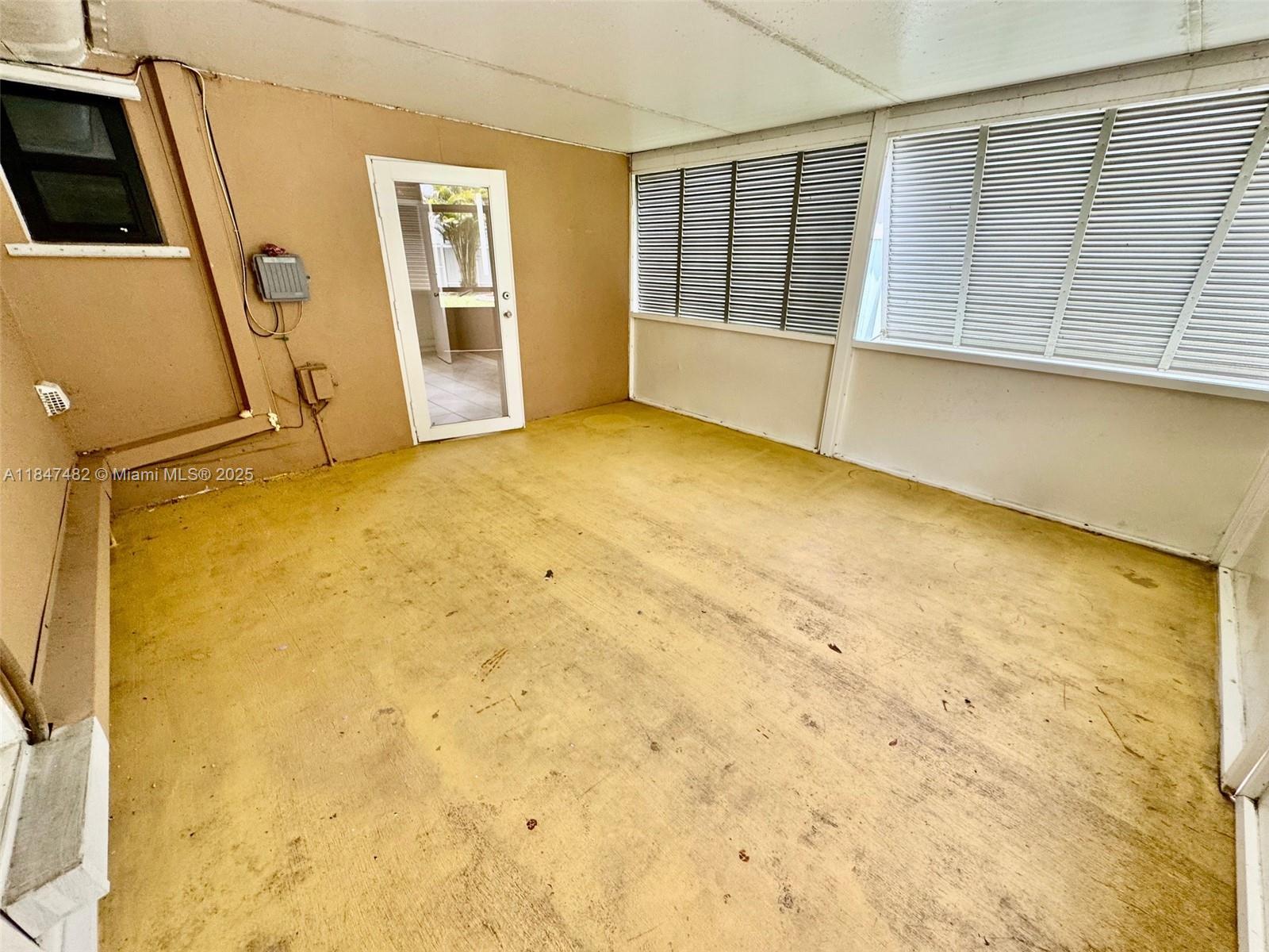 See details / 2600 sq. ft. $ 2025-07-26 0 Photo