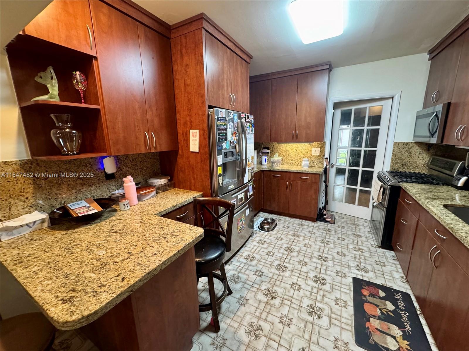 See details / 2600 sq. ft. $ 2025-07-26 0 Photo