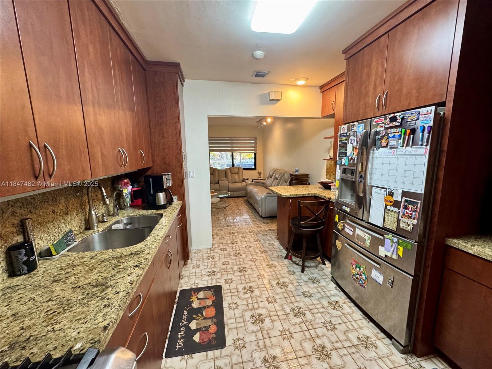 See details / 2600 sq. ft. $ 2025-07-26 0 Photo