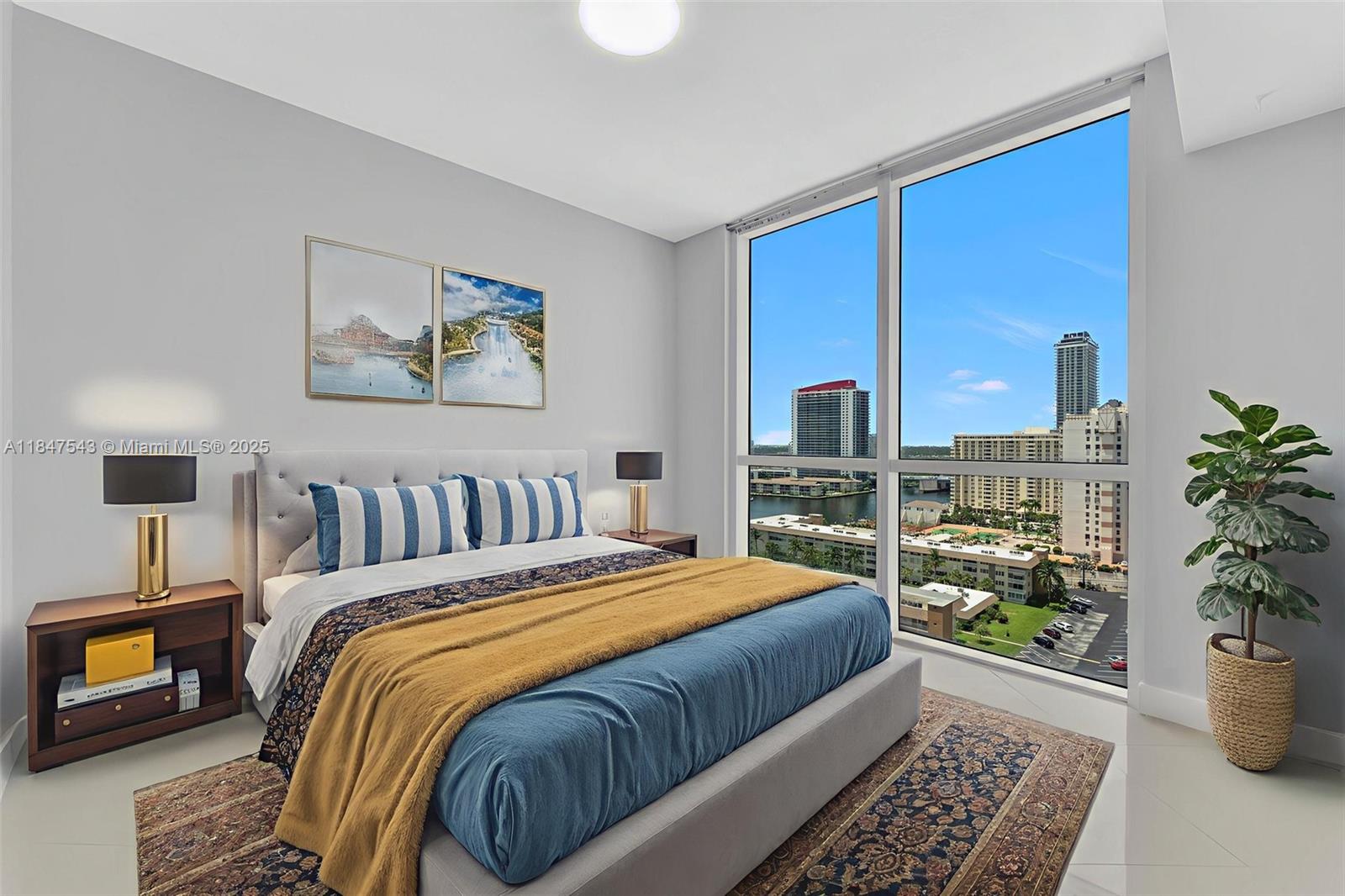 Photo of 1945 Ocean Dr  #1512, Hallandale Beach, Florida, 33009 - 