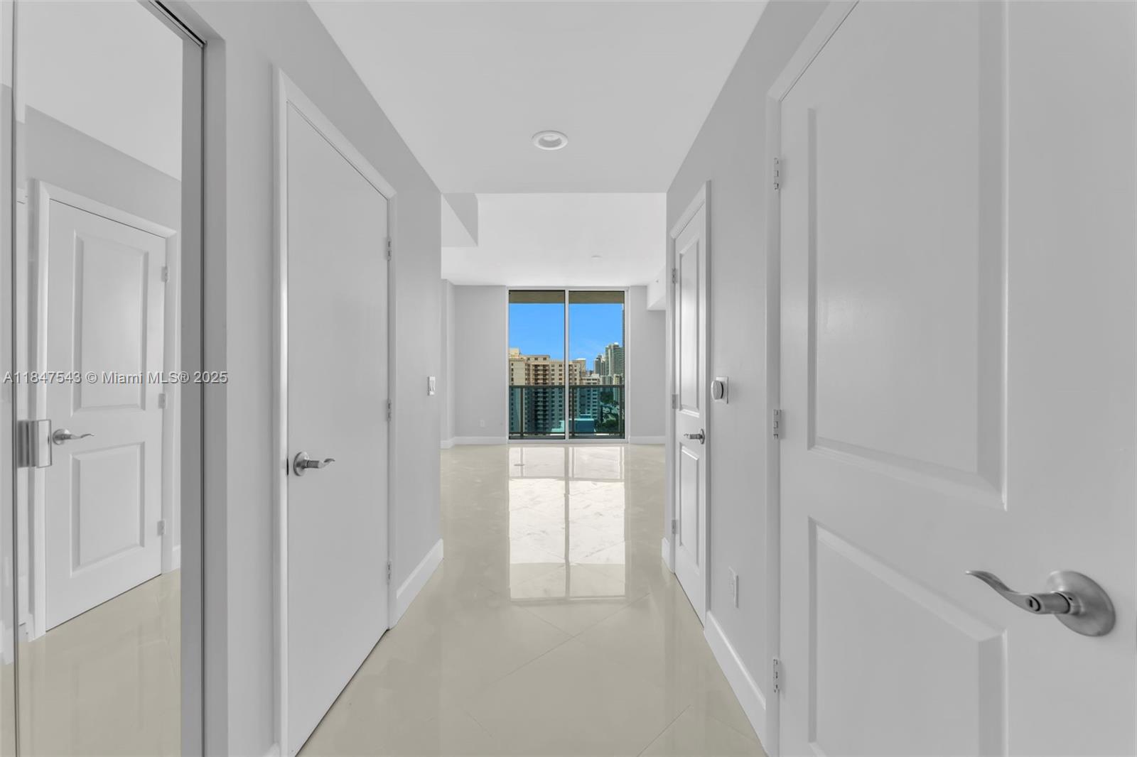 Photo of 1945 Ocean Dr #1512, Hallandale Beach, Florida, 33009 -