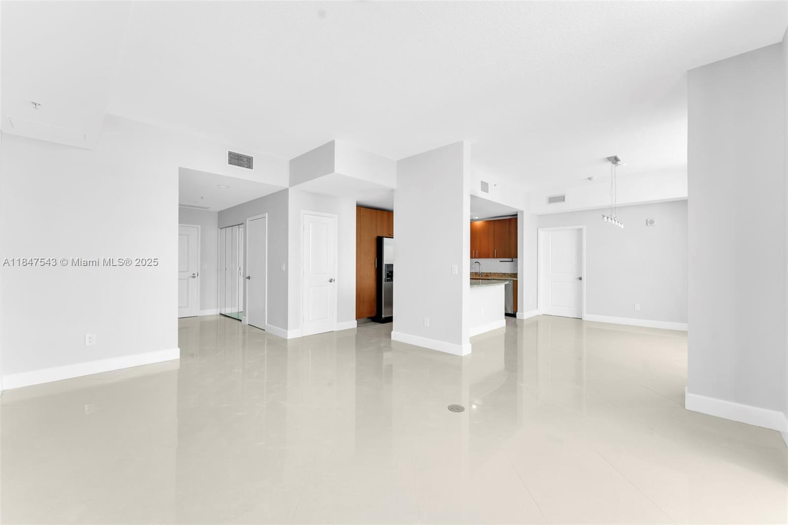 Photo of 1945 Ocean Dr #1512, Hallandale Beach, Florida, 33009 -