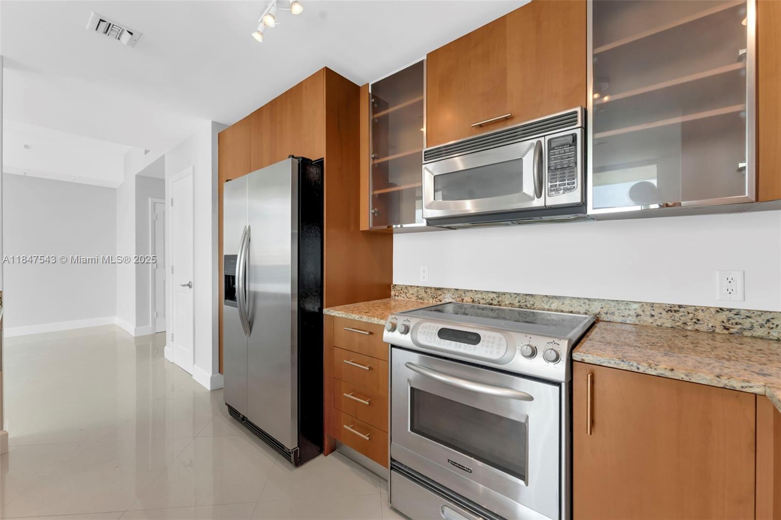 Photo of 1945 Ocean Dr  #1512, Hallandale Beach, Florida, 33009 - 