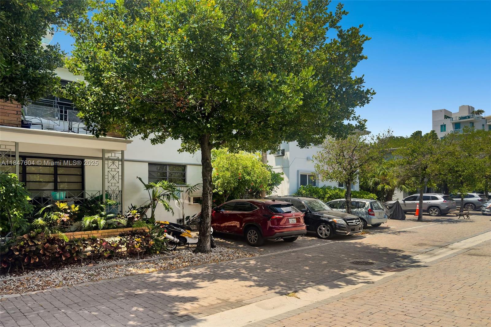 See details / sq. ft. $ 2025-07-26 0 Photo