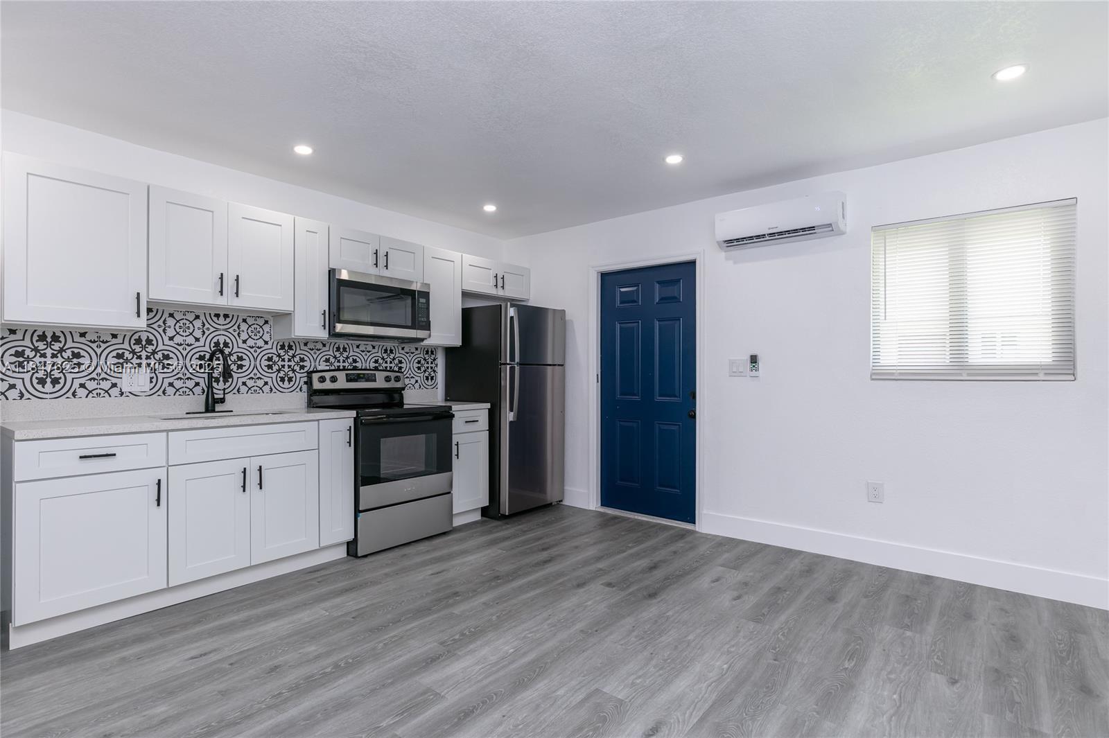 See details / 1898 sq. ft. $ 2025-07-26 0 Photo