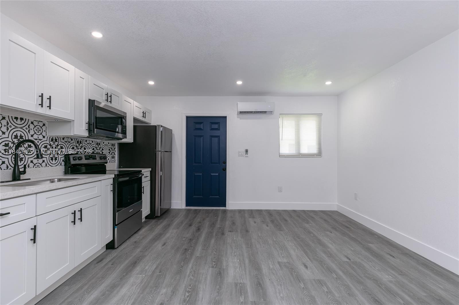 See details / 1898 sq. ft. $ 2025-07-26 0 Photo