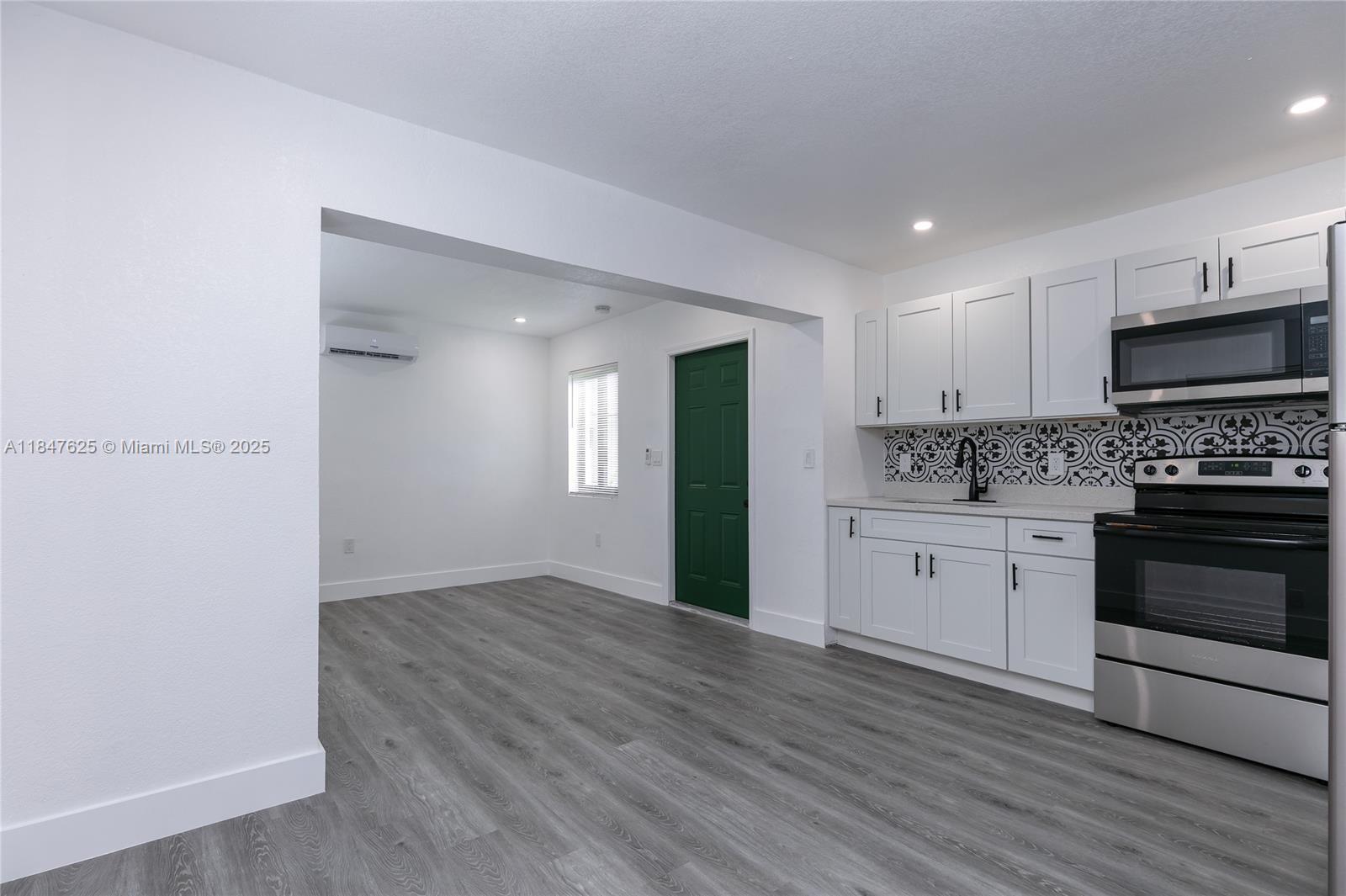 See details / 1898 sq. ft. $ 2025-07-26 0 Photo