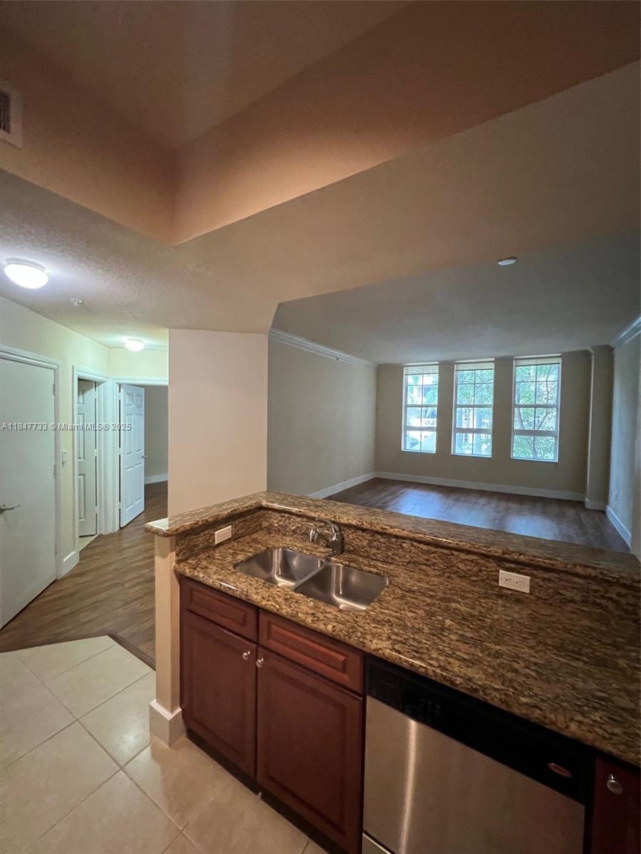 Photo of 3001 185th St  #218, Aventura, Florida, 33180 - 