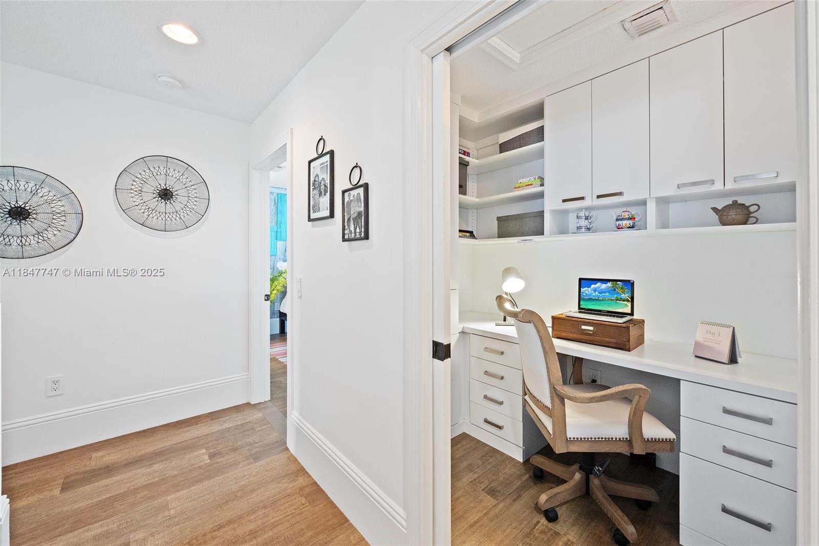 Photo of 20865 31st Pl  (20865), Aventura, Florida, 33180 - 