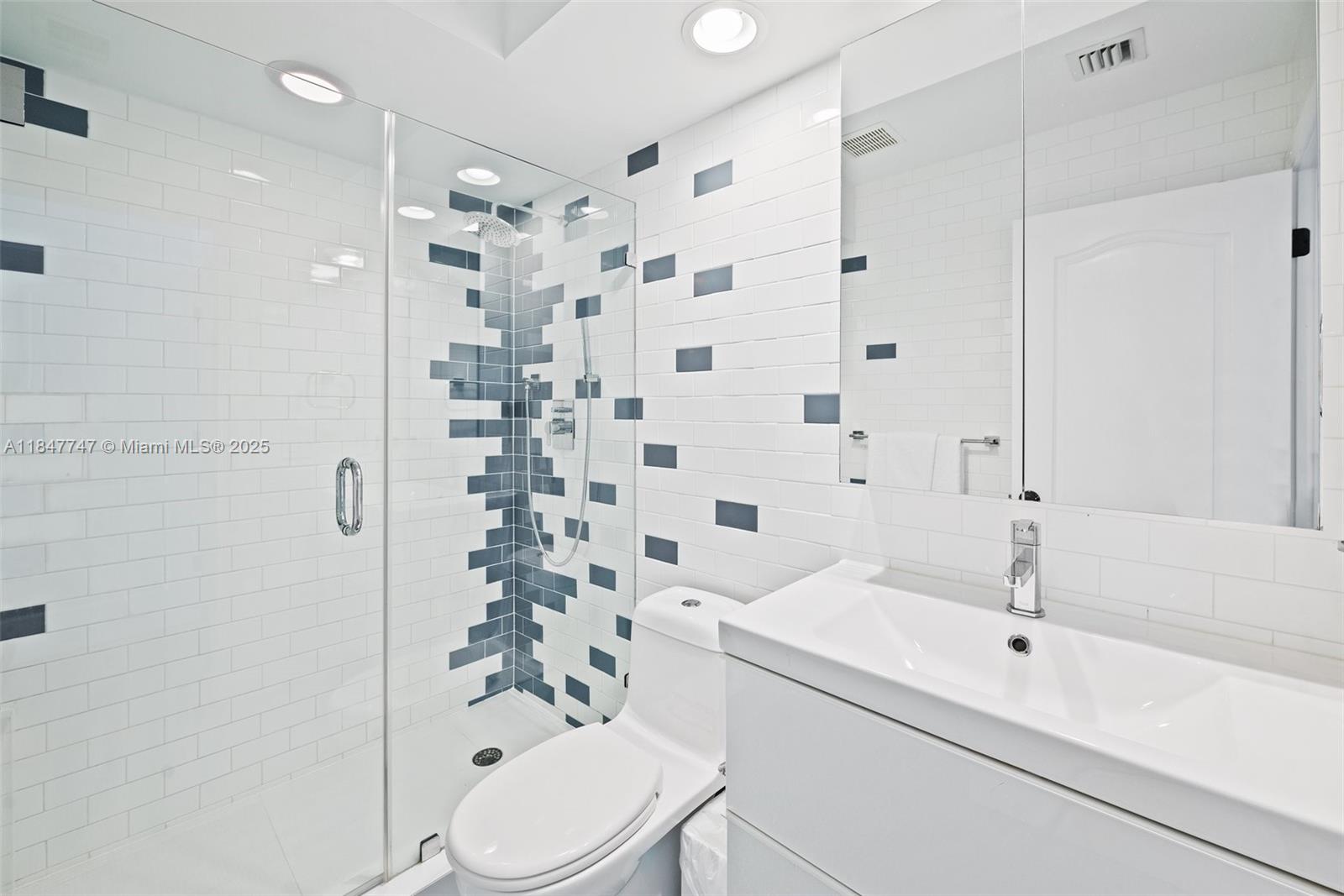 Photo of 20865 31st Pl  (20865), Aventura, Florida, 33180 - 