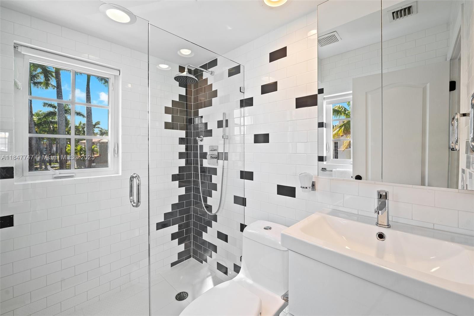 Photo of 20865 31st Pl  (20865), Aventura, Florida, 33180 - 