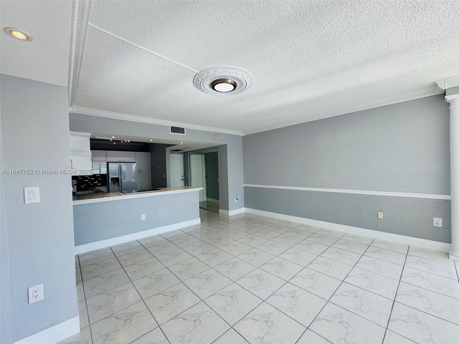 Photo of 3625 Country Club Dr  #2009, Aventura, Florida, 33180 - 