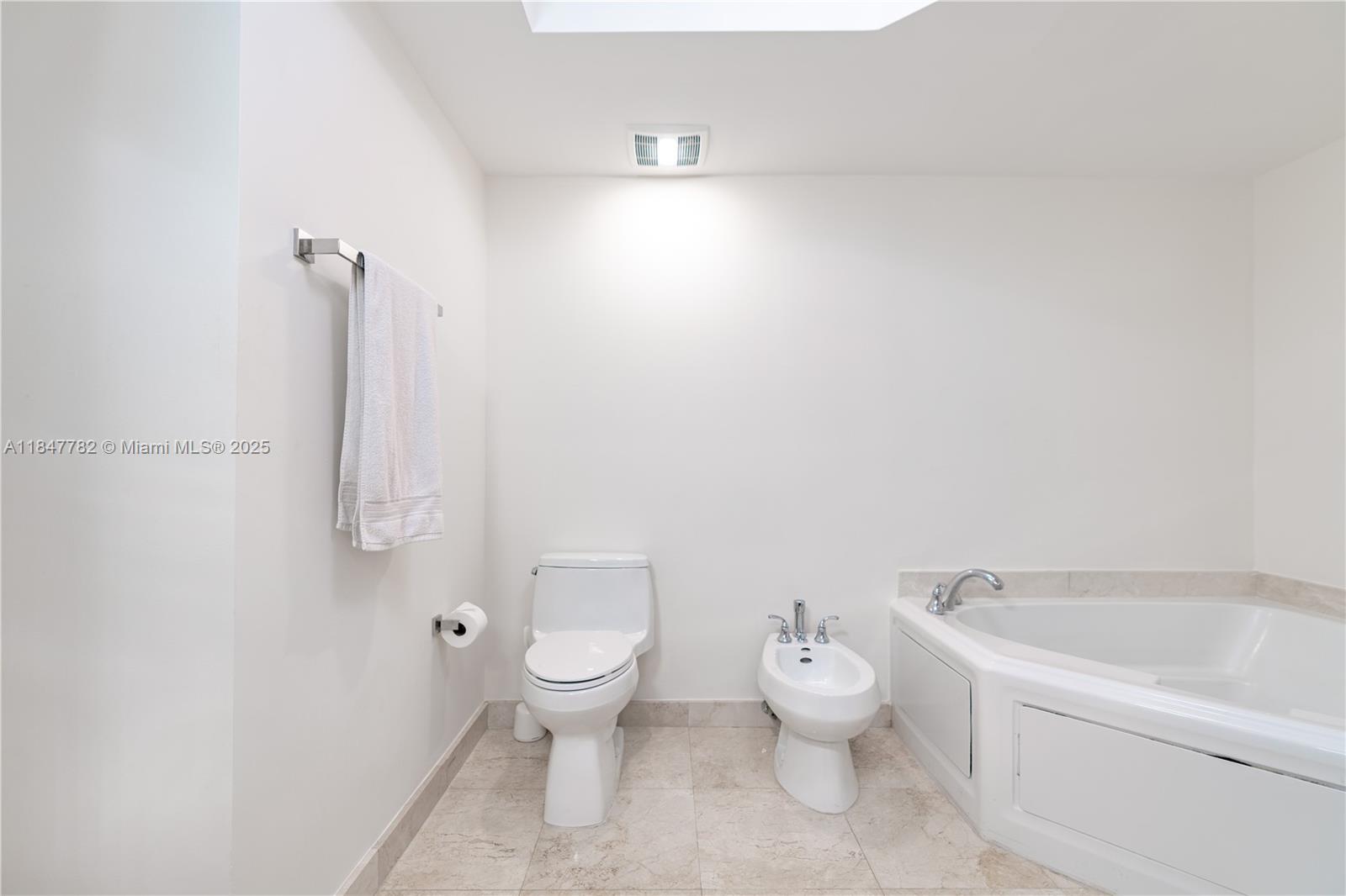 Photo of 17555 Atlantic Blvd  #508, Sunny Isles Beach, Florida, 33160 - 