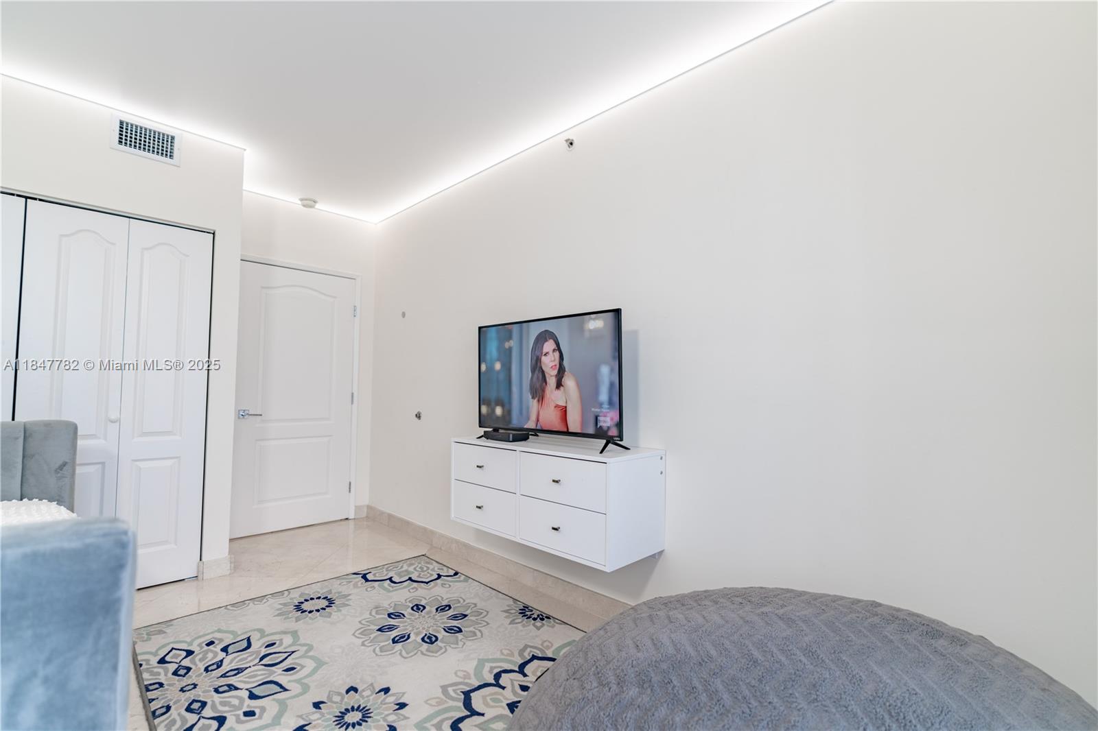 Photo of 17555 Atlantic Blvd  #508, Sunny Isles Beach, Florida, 33160 - 