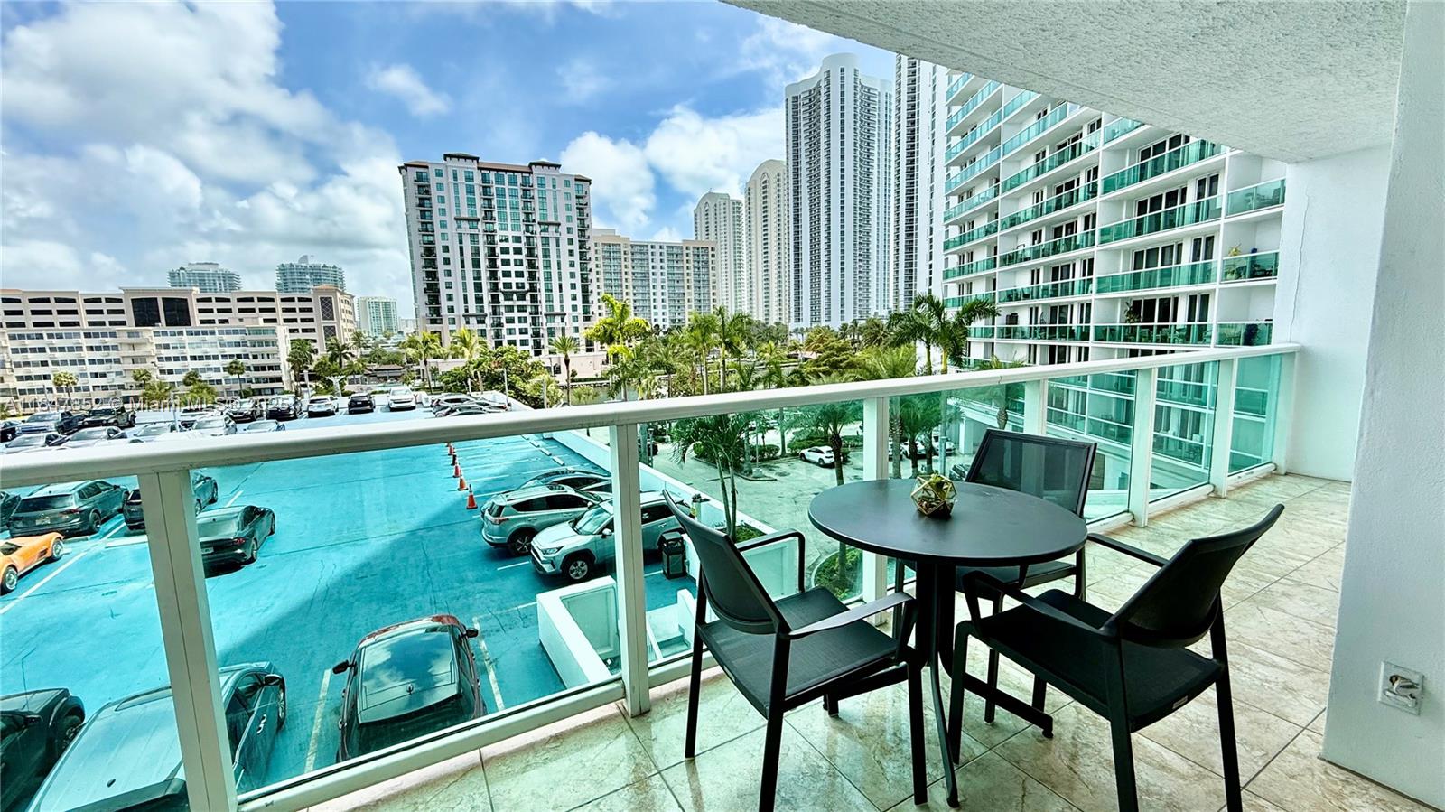 See details 429 2 / 2 1331 sq. ft. $ 2025-07-27 0 Photo