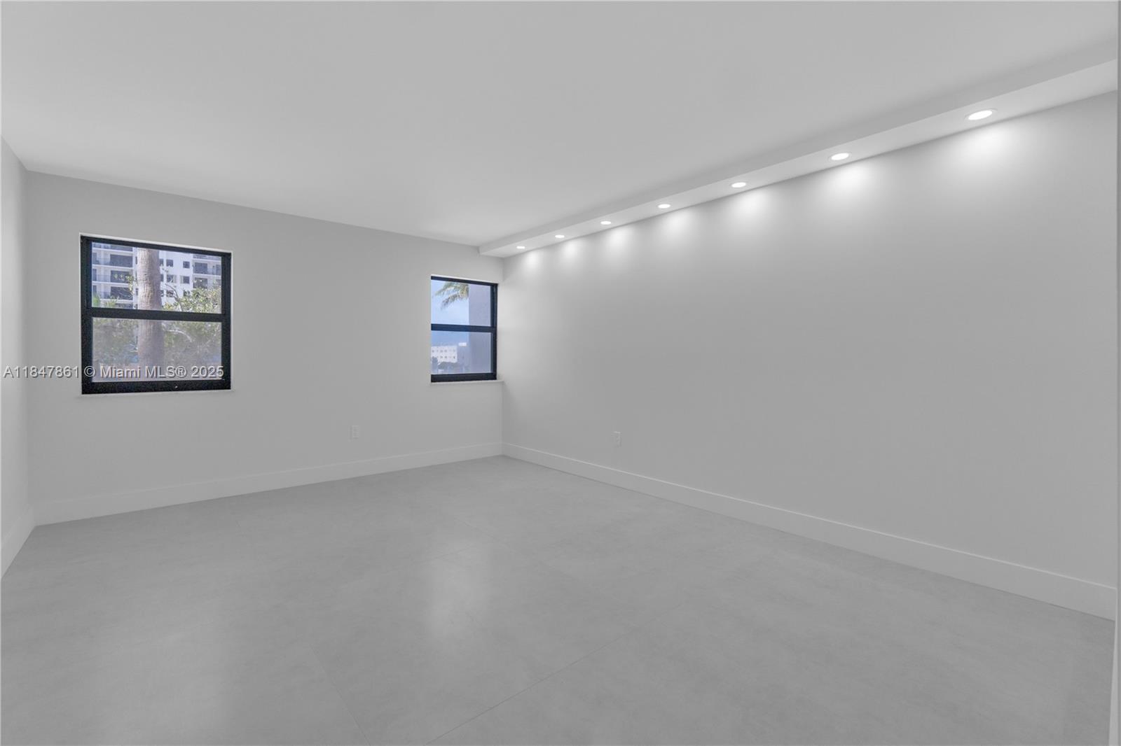 Photo of 1201 Ocean Dr  #507S, Hollywood, Florida, 33019 - 