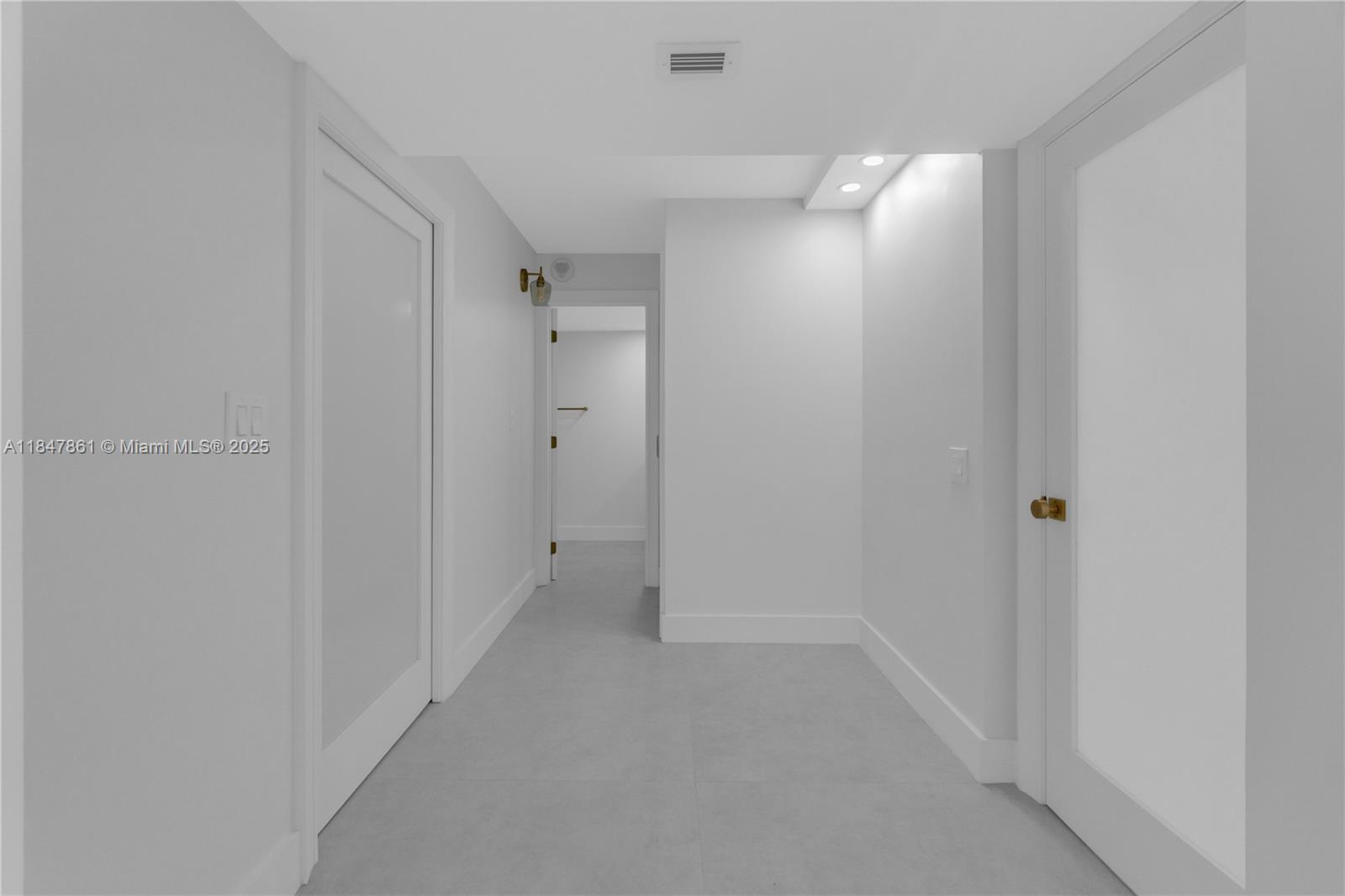Photo of 1201 Ocean Dr  #507S, Hollywood, Florida, 33019 - 