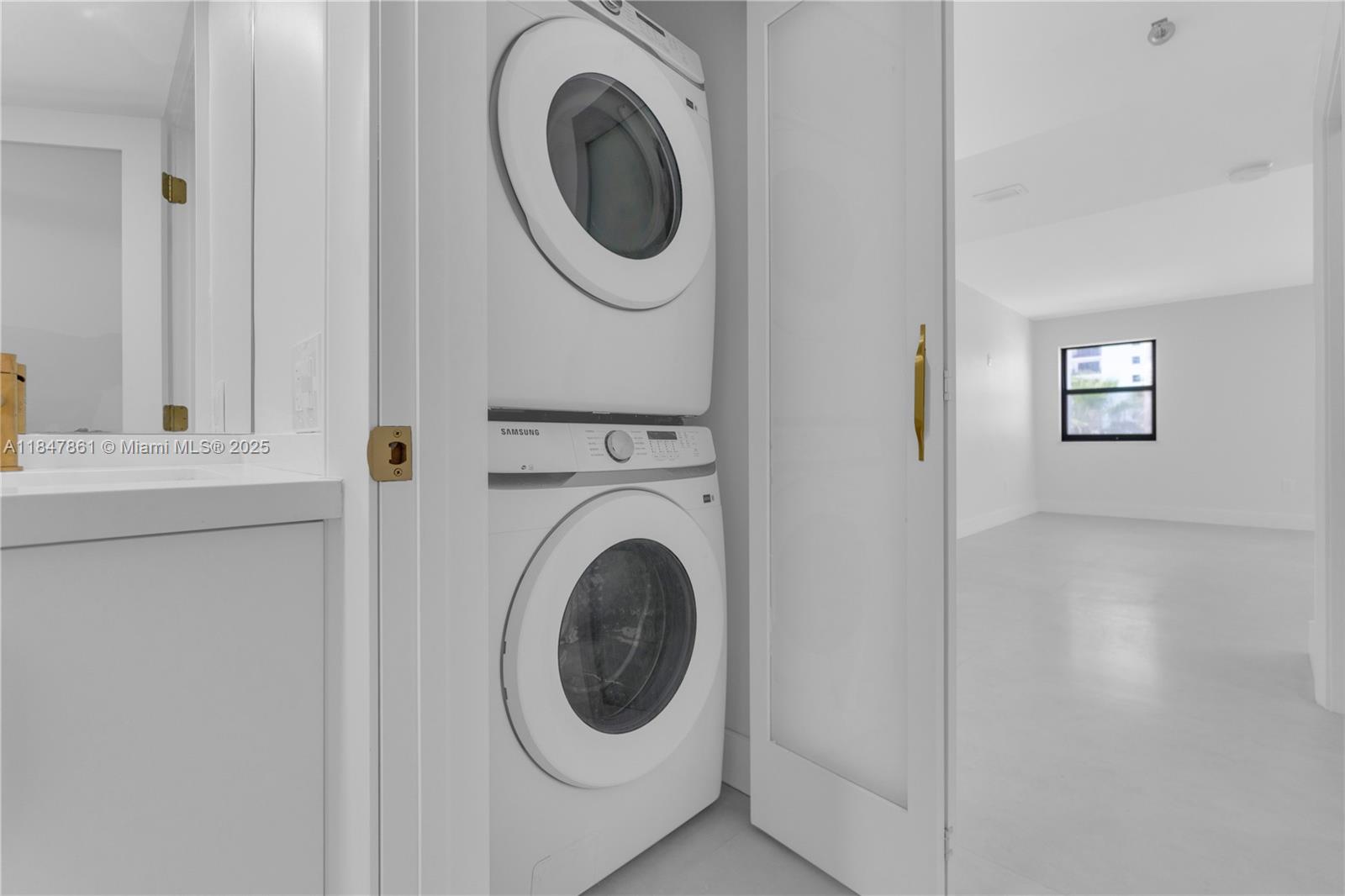 Photo of 1201 Ocean Dr  #507S, Hollywood, Florida, 33019 - 