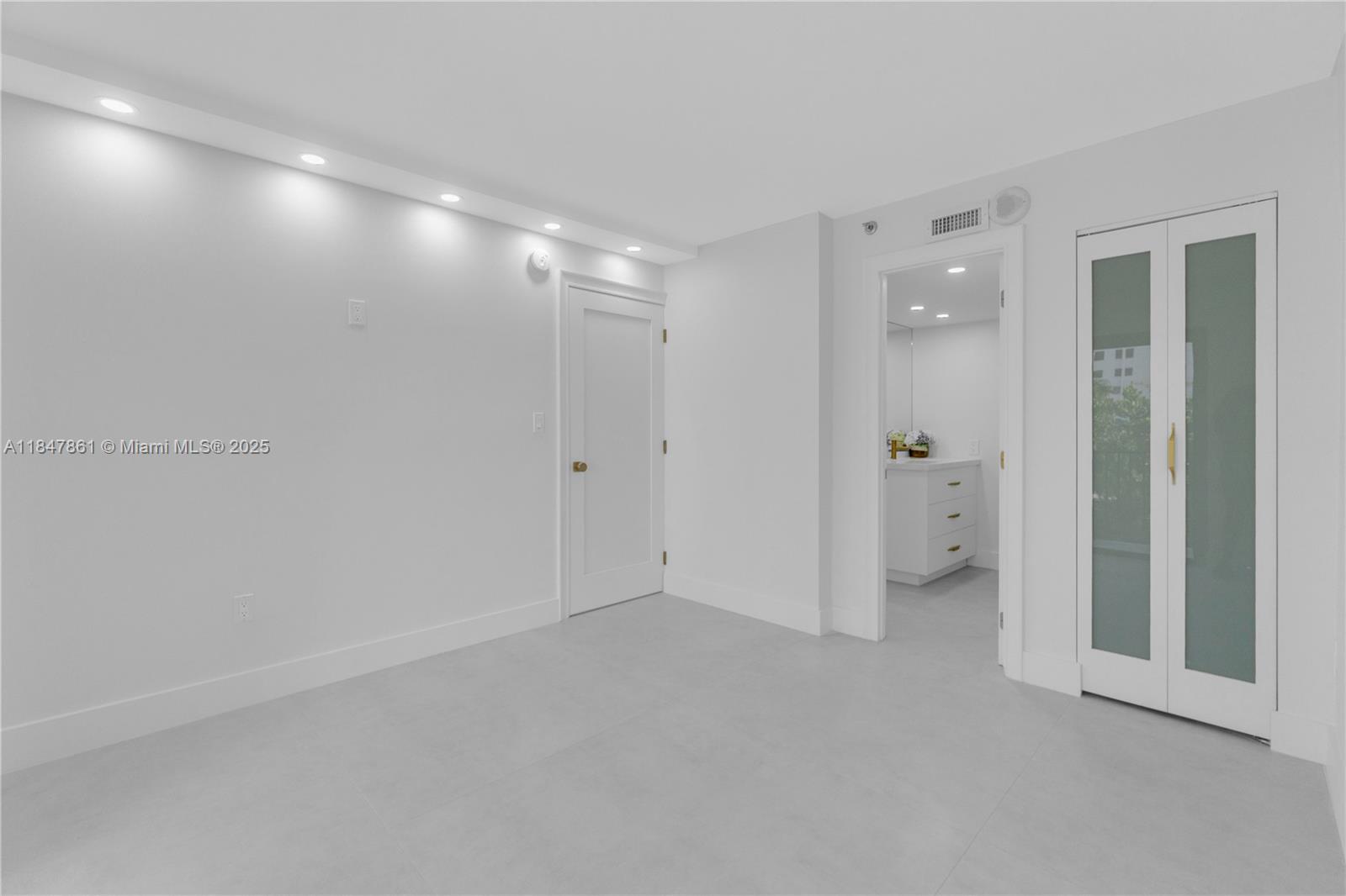 Photo of 1201 Ocean Dr  #507S, Hollywood, Florida, 33019 - 