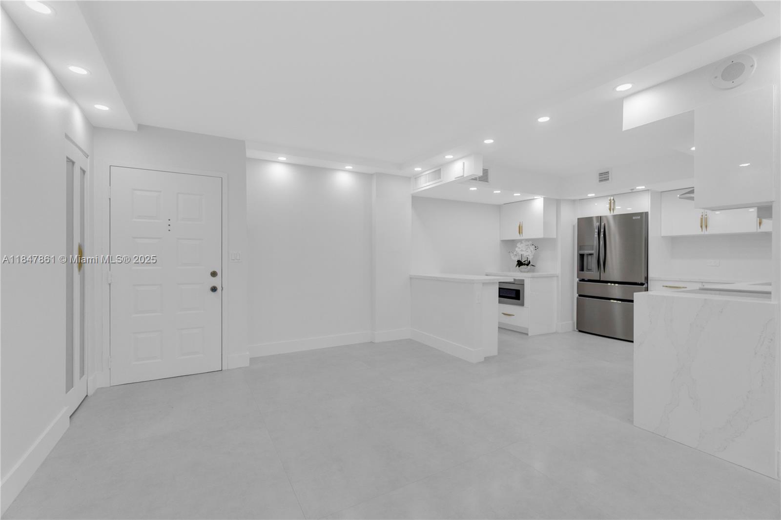 Photo of 1201 Ocean Dr  #507S, Hollywood, Florida, 33019 - 