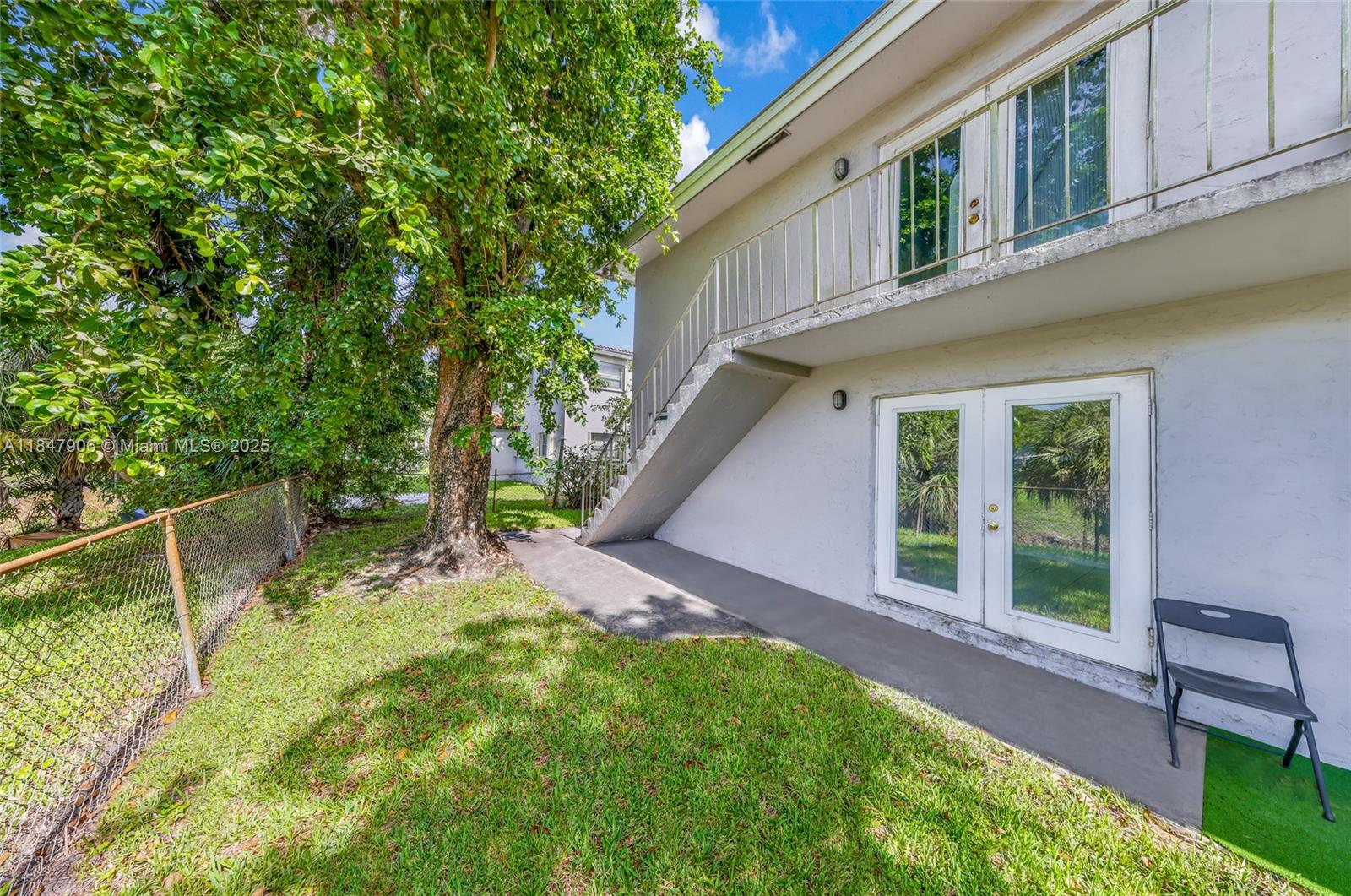 See details / 4243 sq. ft. $ 2025-07-28 0 Photo