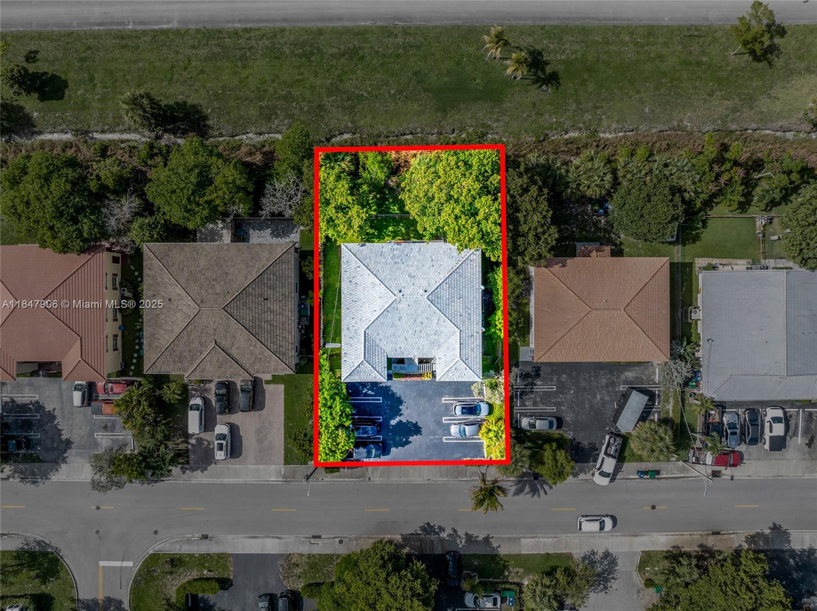 See details / 4243 sq. ft. $ 2025-07-28 0 Photo