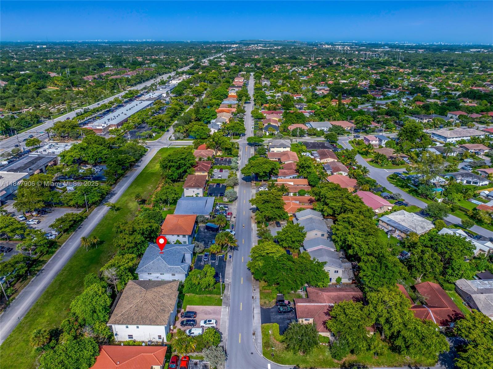See details / 4243 sq. ft. $ 2025-07-28 0 Photo
