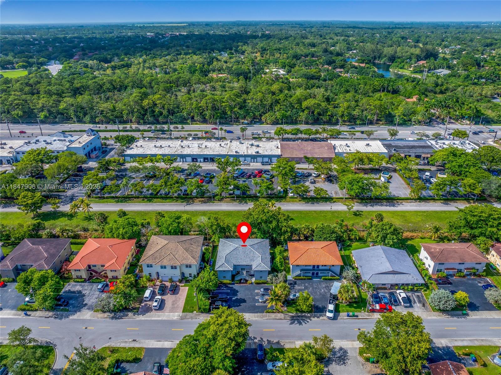 See details / 4243 sq. ft. $ 2025-07-28 0 Photo