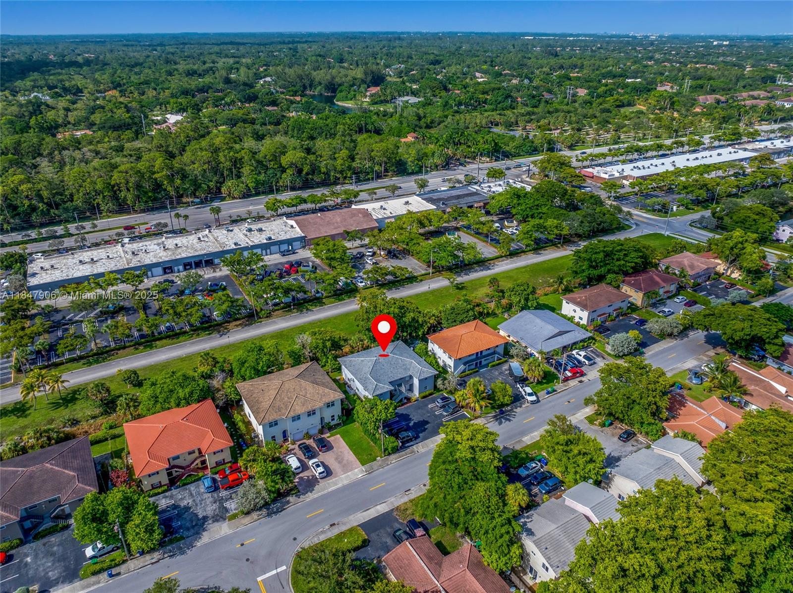 See details / 4243 sq. ft. $ 2025-07-28 0 Photo