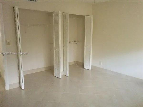 See details / 5446 sq. ft. $ 2025-07-28 0 Photo