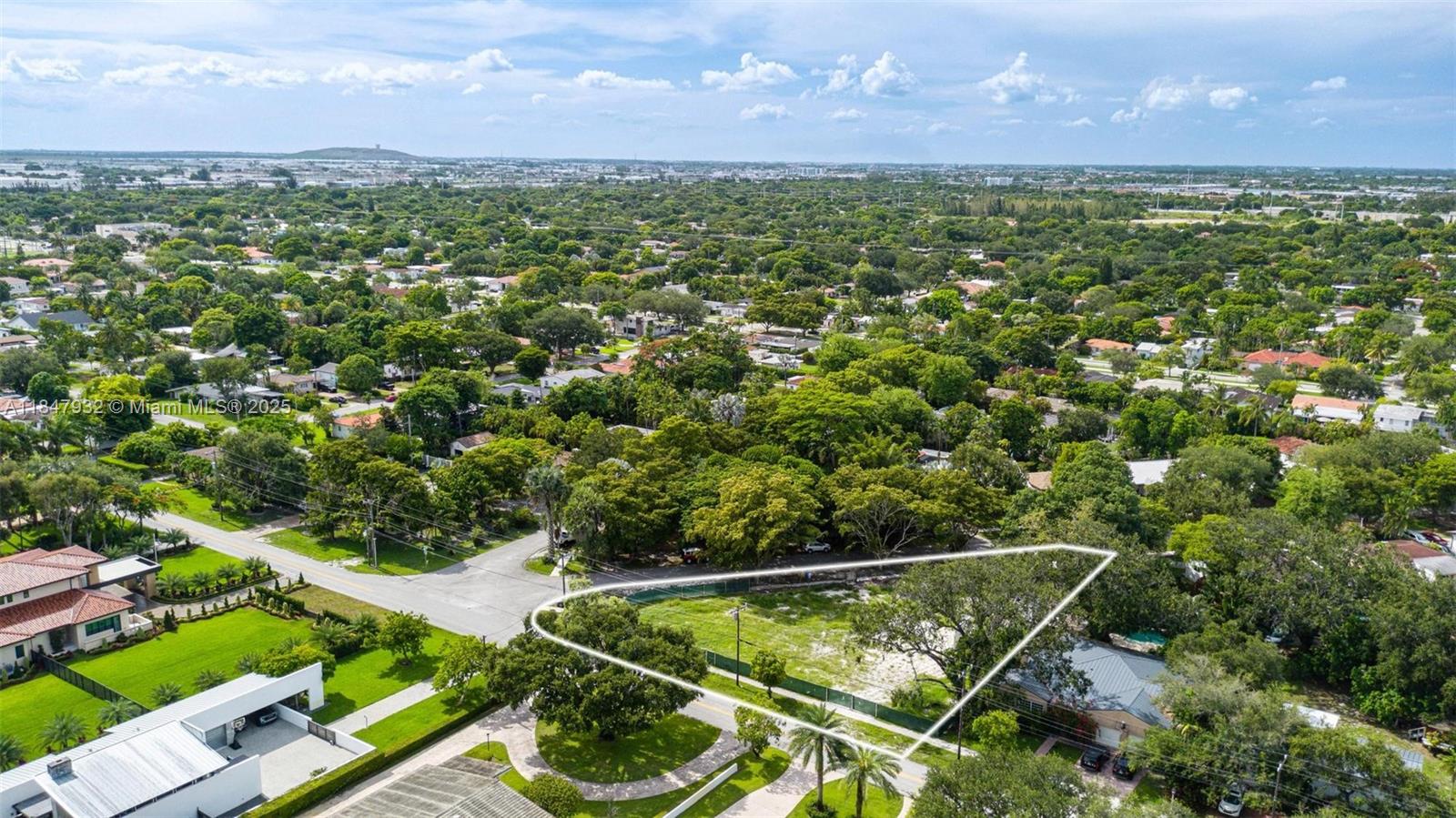 Ver detalles / sq. ft. $ 2025-07-28 0 foto