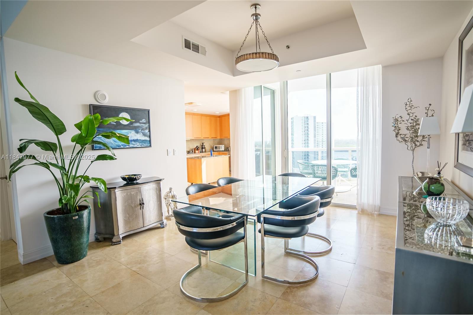 See details 1104 3 / 4 2327 sq. ft. $ 2025-07-28 0 Photo