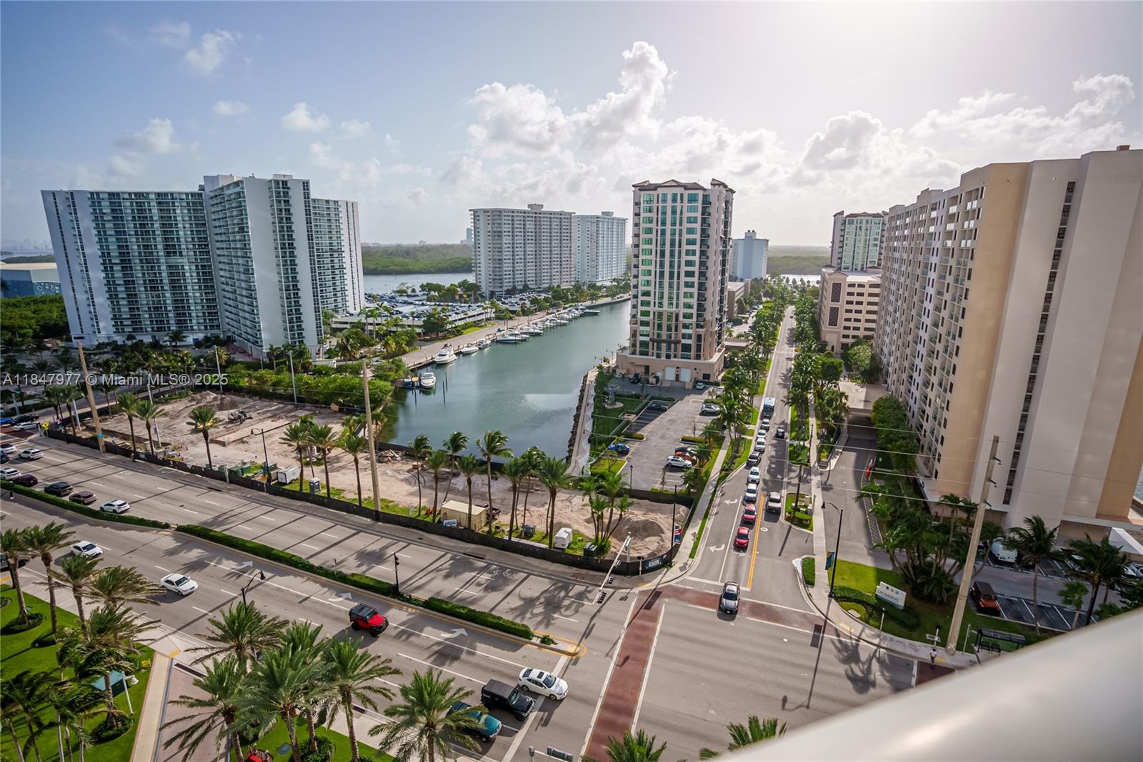 See details 1104 3 / 4 2327 sq. ft. $ 2025-07-28 0 Photo