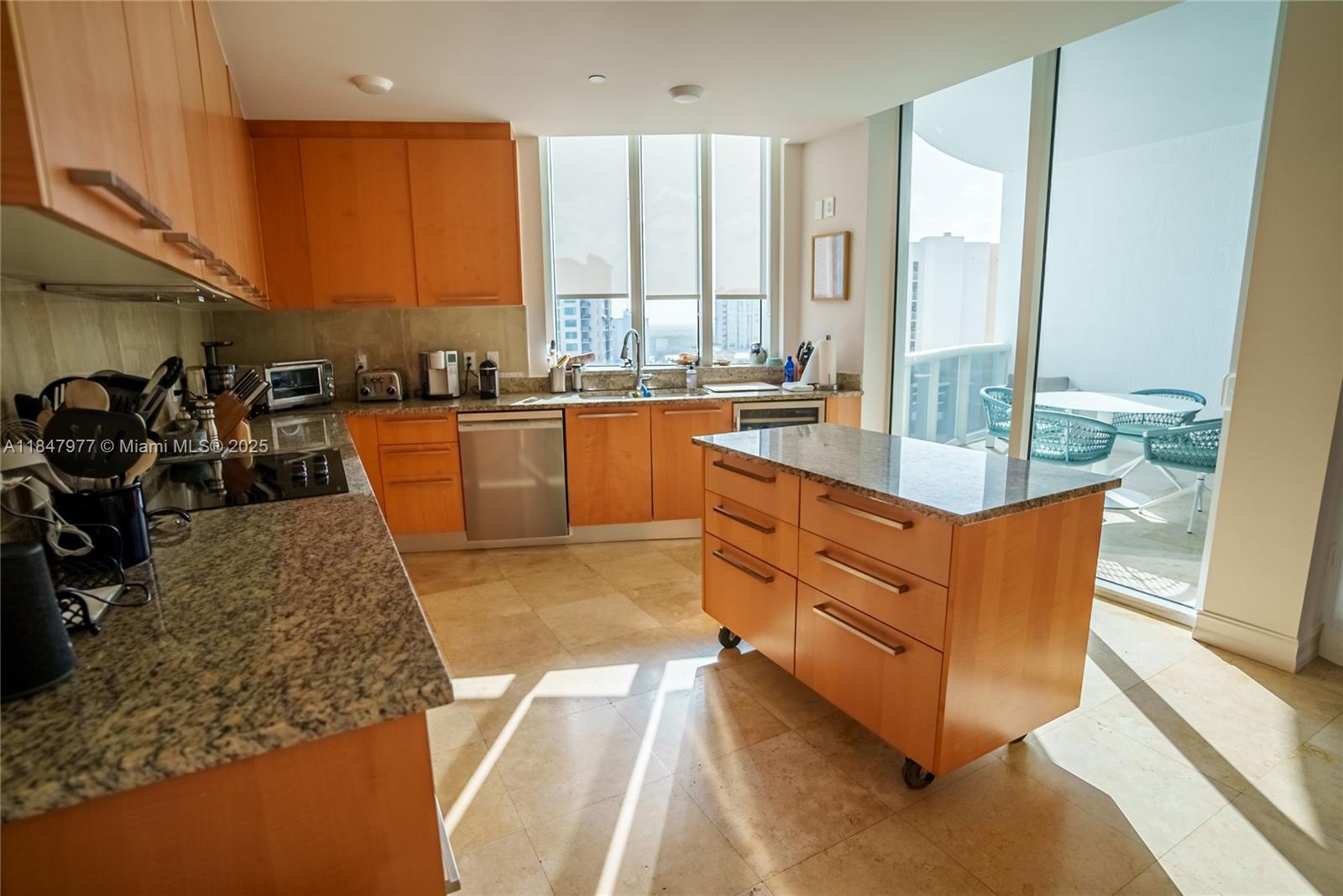 See details 1104 3 / 4 2327 sq. ft. $ 2025-07-28 0 Photo