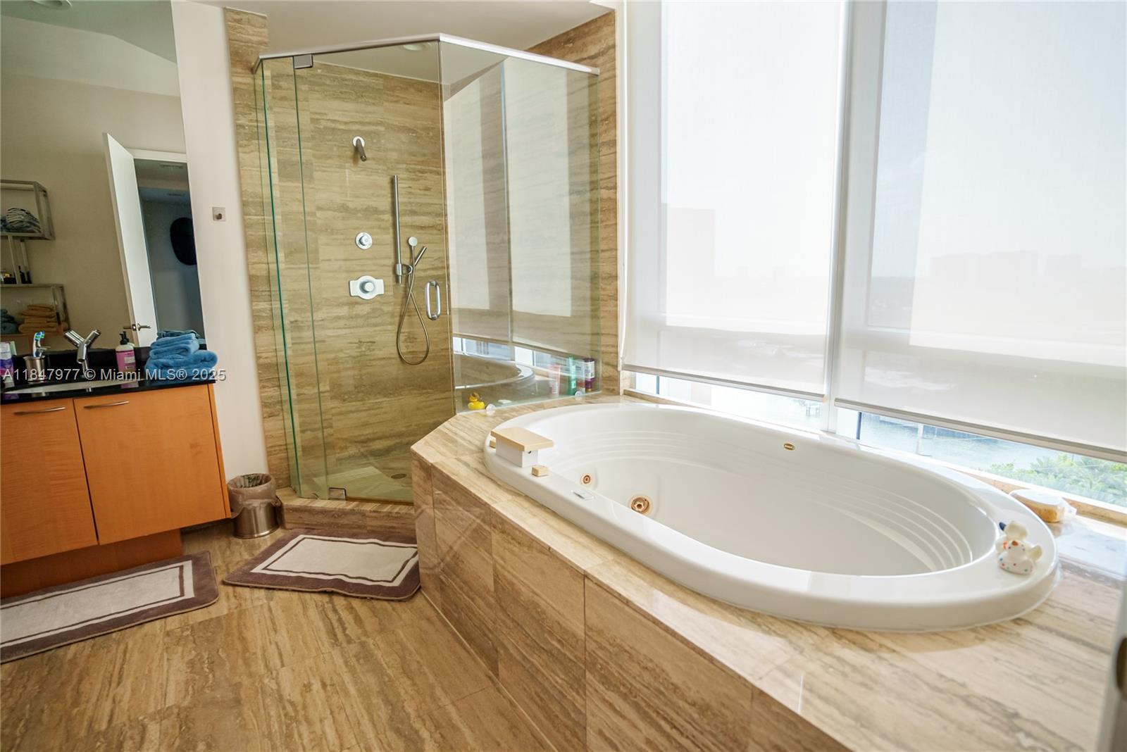 See details 1104 3 / 4 2327 sq. ft. $ 2025-07-28 0 Photo