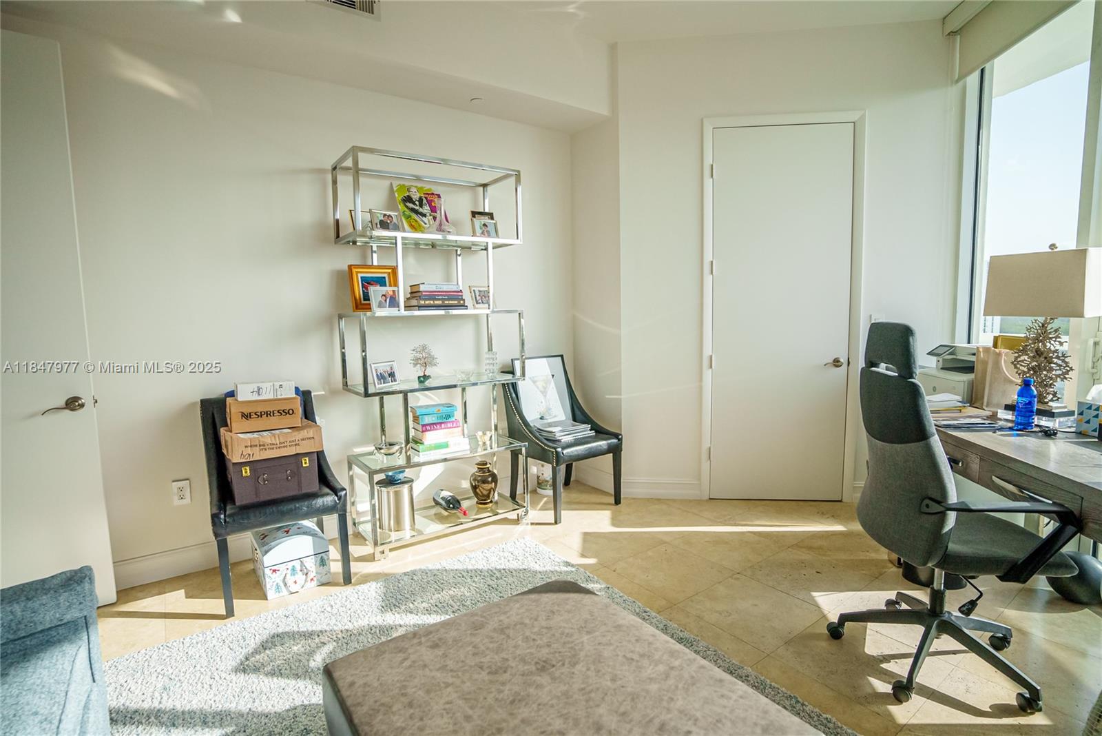 See details 1104 3 / 4 2327 sq. ft. $ 2025-07-28 0 Photo