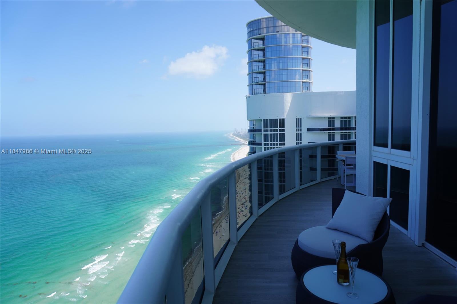 See details 4301 3 / 4 2768 sq. ft. $ 2025-07-28 0 Photo