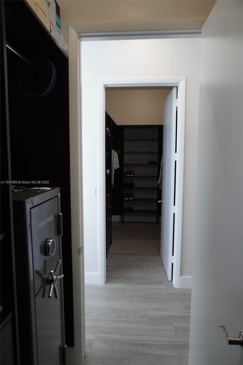 See details 4301 3 / 4 2768 sq. ft. $ 2025-07-28 0 Photo
