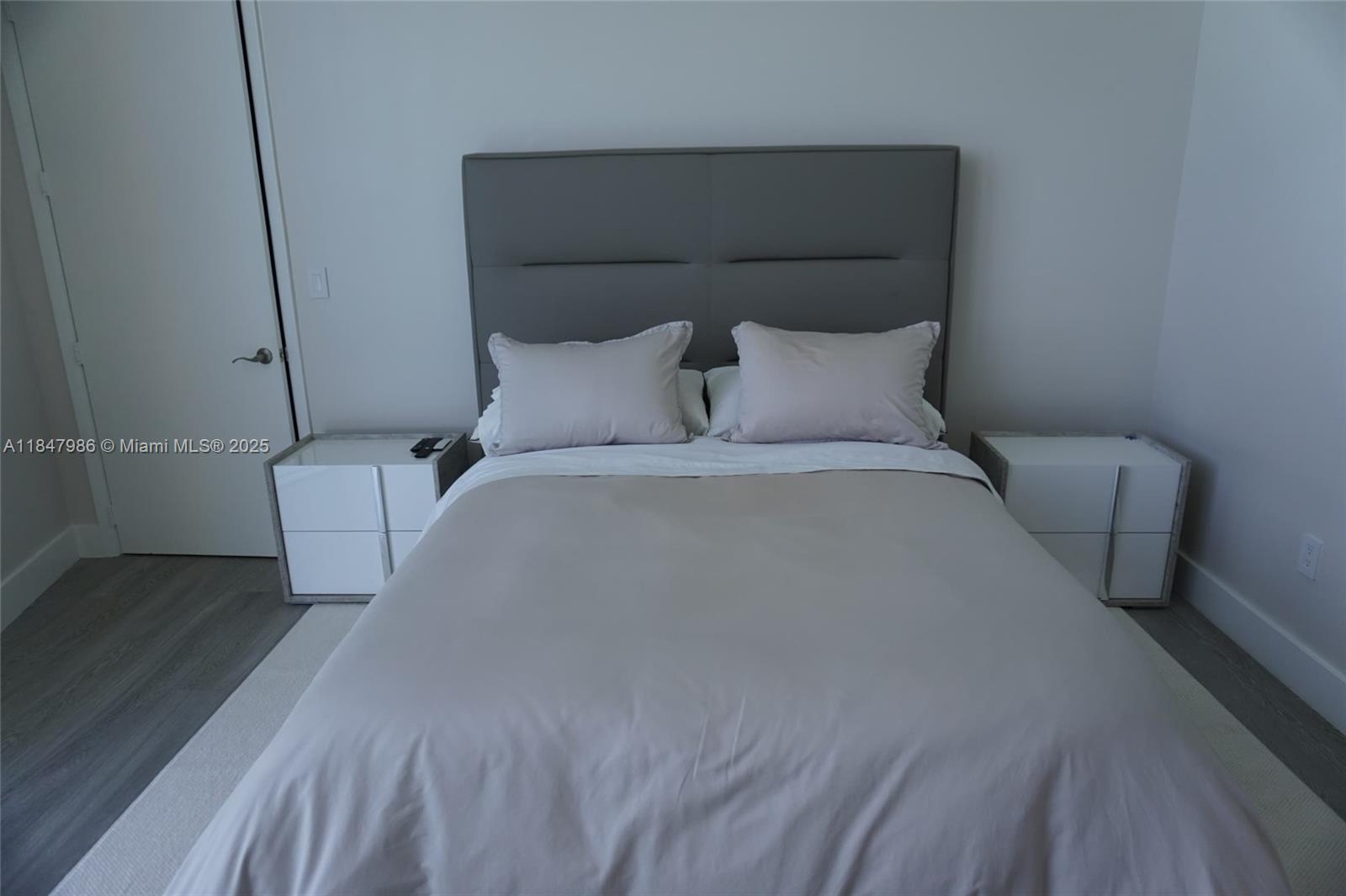 See details 4301 3 / 4 2768 sq. ft. $ 2025-07-28 0 Photo