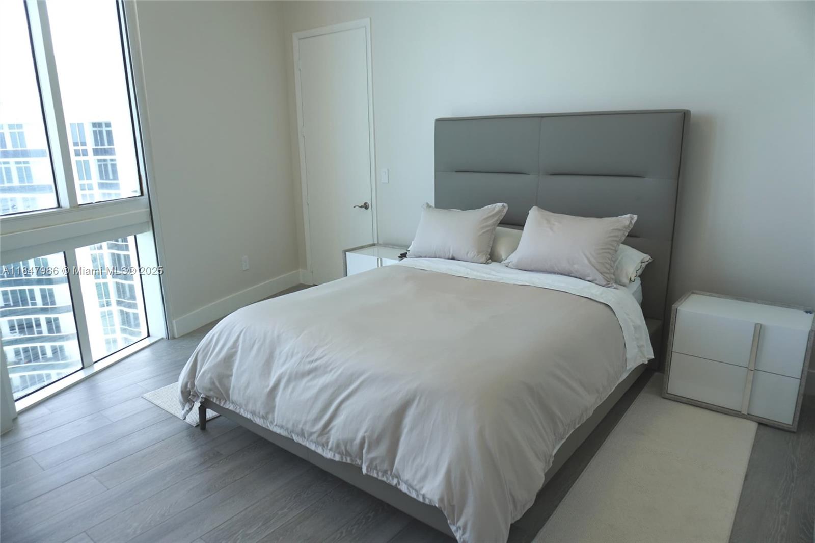 See details 4301 3 / 4 2768 sq. ft. $ 2025-07-28 0 Photo