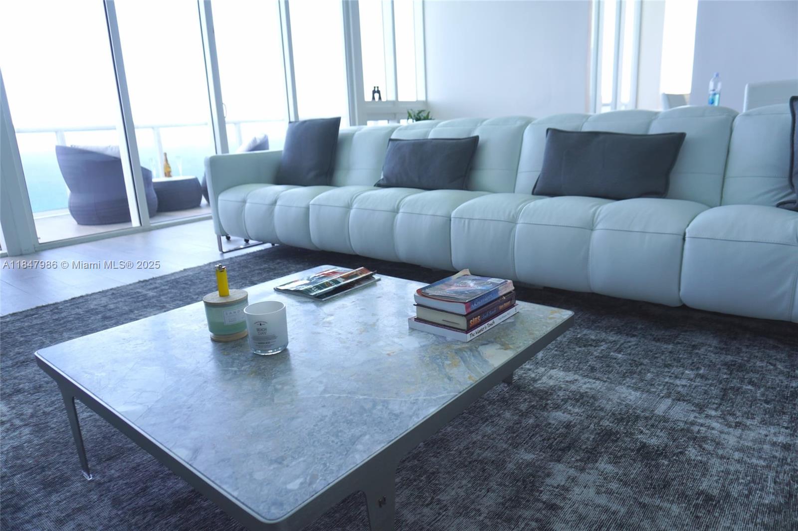 See details 4301 3 / 4 2768 sq. ft. $ 2025-07-28 0 Photo