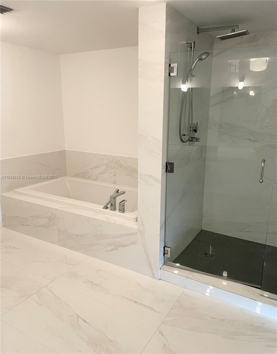 Photo of 400 Sunny Isles Blvd  #1002, Sunny Isles Beach, Florida, 33160 - 