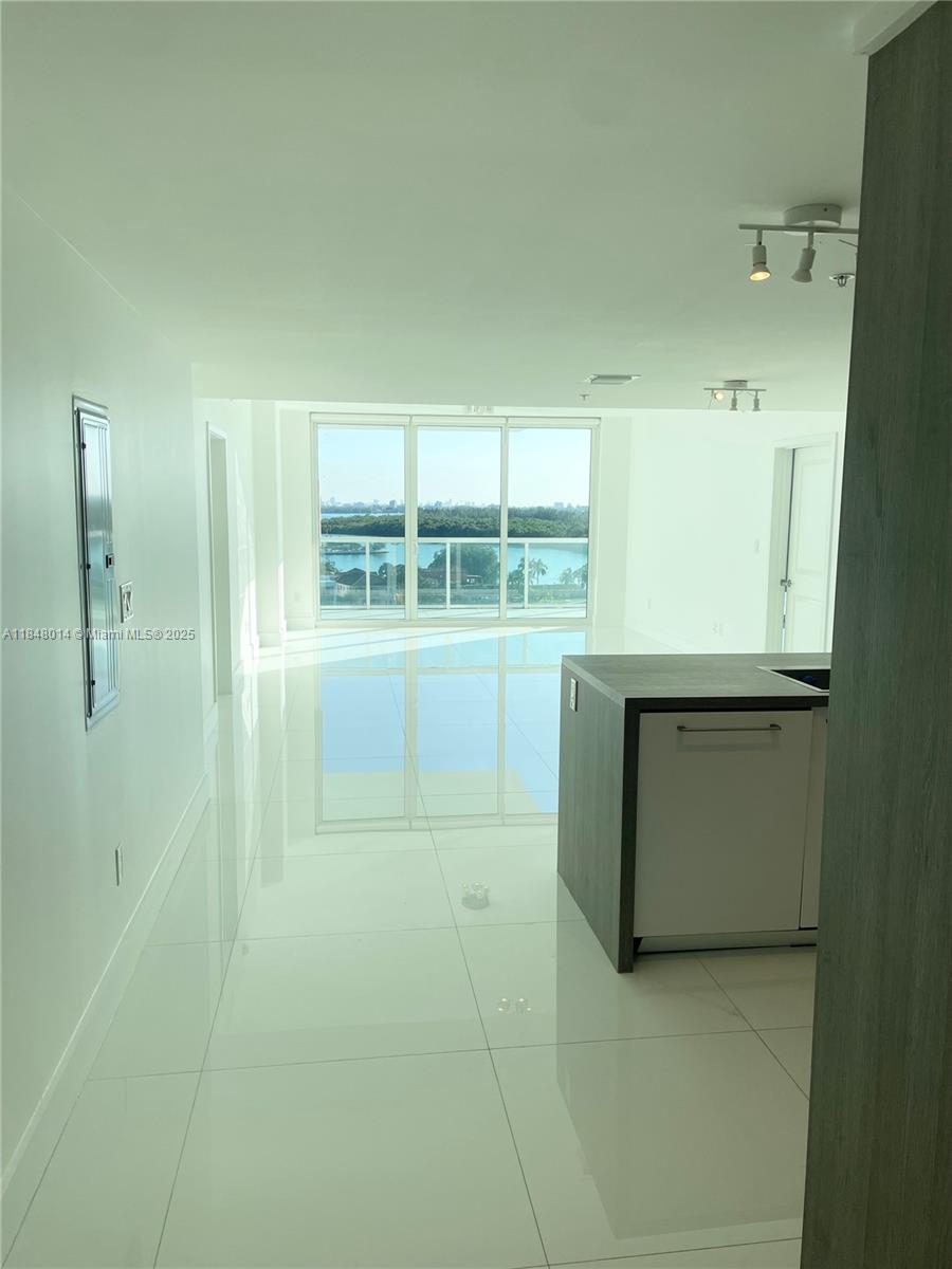 Photo of 400 Sunny Isles Blvd  #1002, Sunny Isles Beach, Florida, 33160 - 