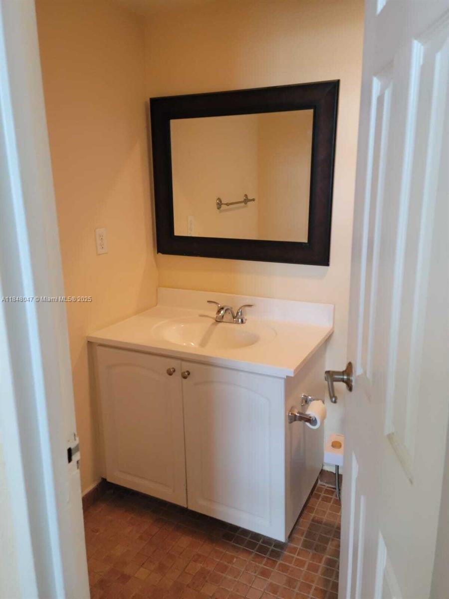 Photo of 3801 Ocean Dr  #3A, Hollywood, Florida, 33019 - 