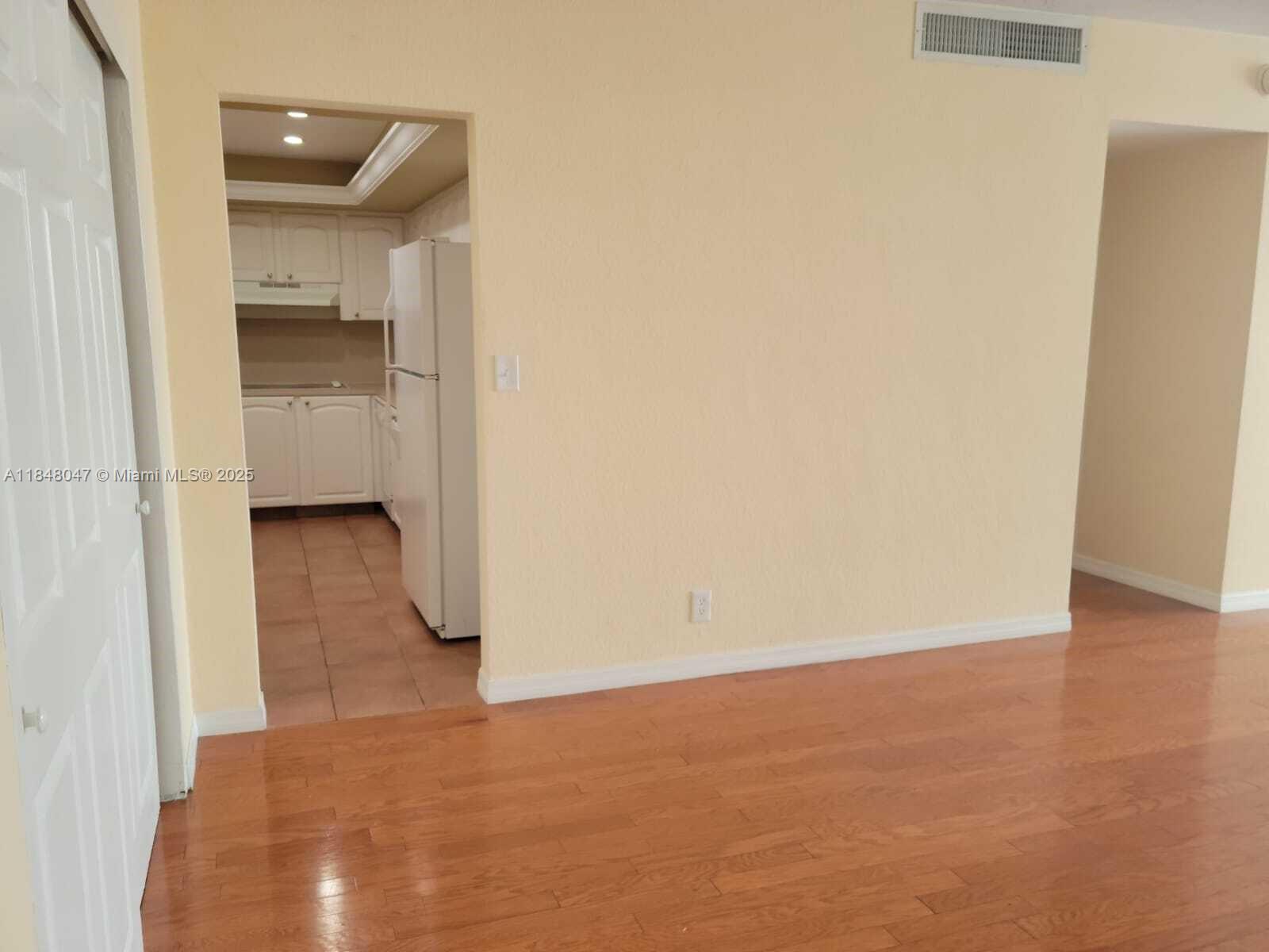 Photo of 3801 Ocean Dr #3A, Hollywood, Florida, 33019 -