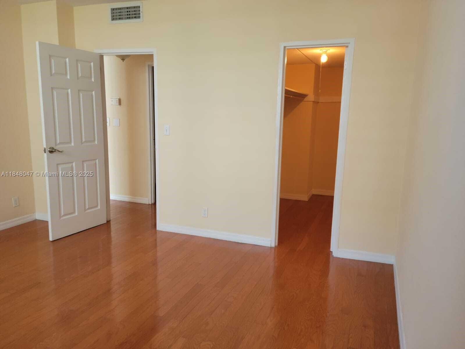 Photo of 3801 Ocean Dr  #3A, Hollywood, Florida, 33019 - 
